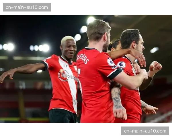 关键对决前瞻：两位西班牙国脚级边后卫的直接对话，将决定比赛侧翼攻防质量