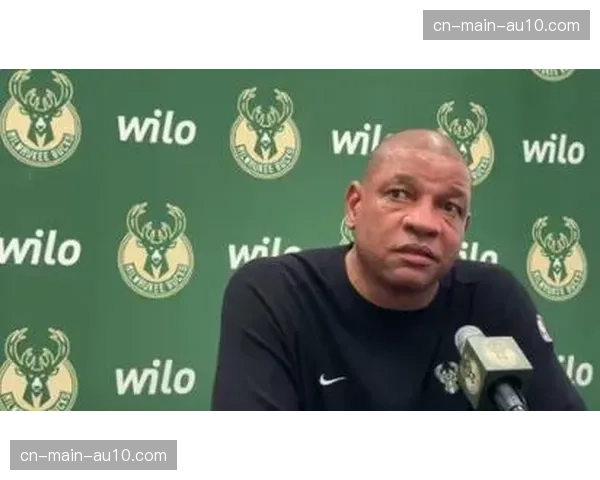 流言：若季后赛首轮出局，雄鹿队道格·里弗斯帅位恐不稳